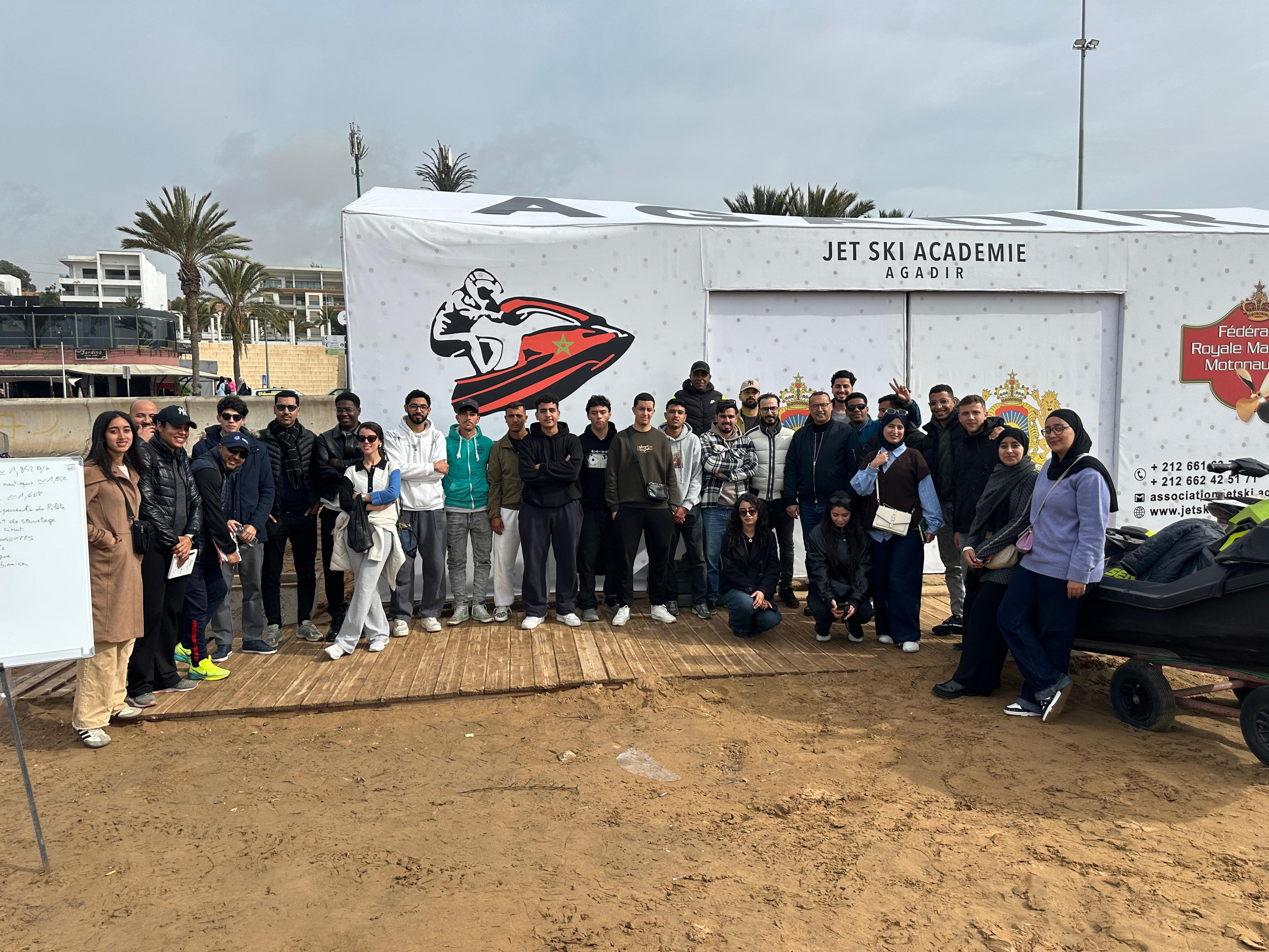 طلبة جامعة ابن زهر يستفيدون من تكوين خاص في رياضة الجيت سكي تزامنًا مع تنظيم أكادير للبطولة العالمية.