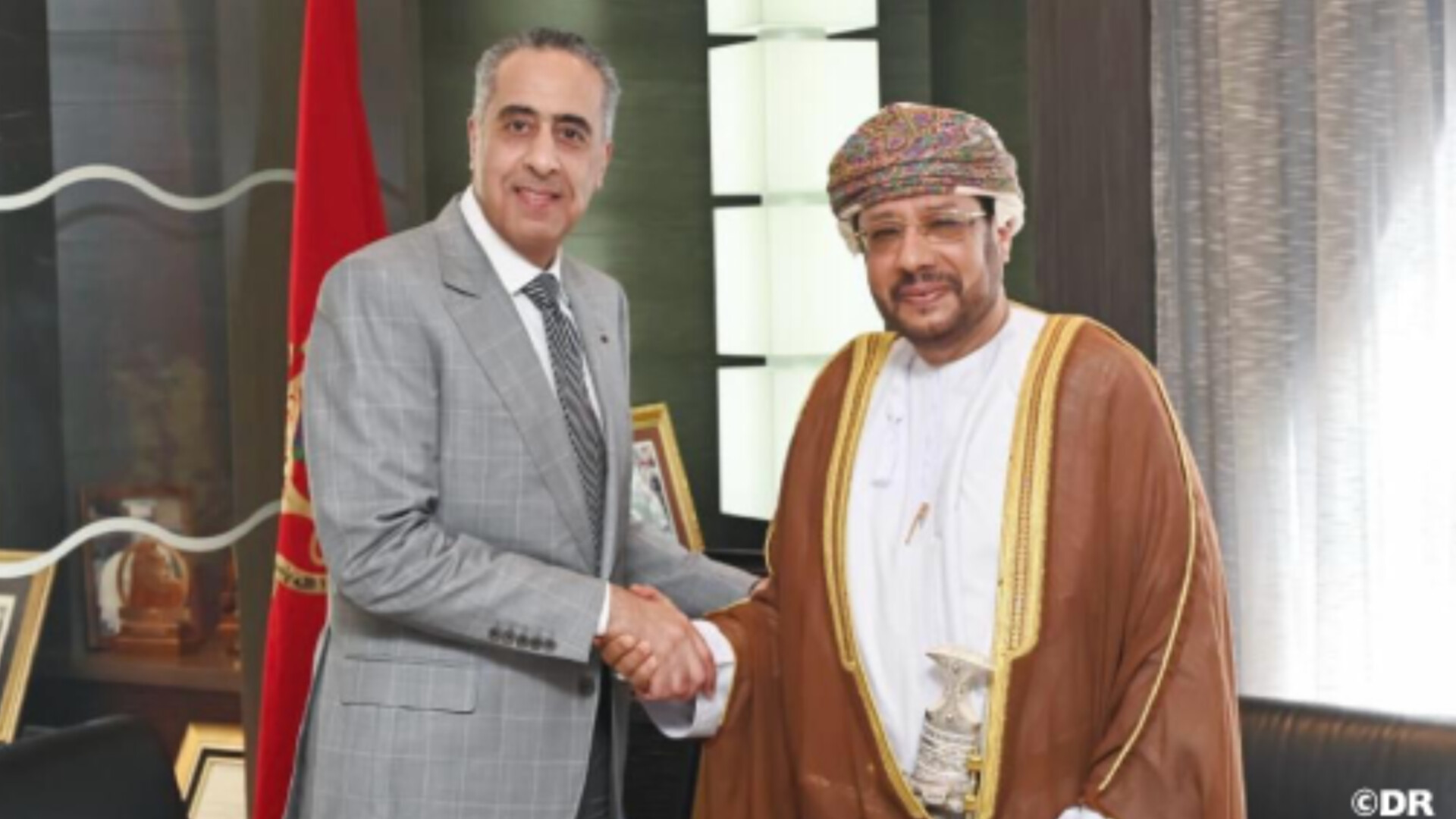 حموشي يستقبل سفير عمان لتطوير الشراكة الأمنية